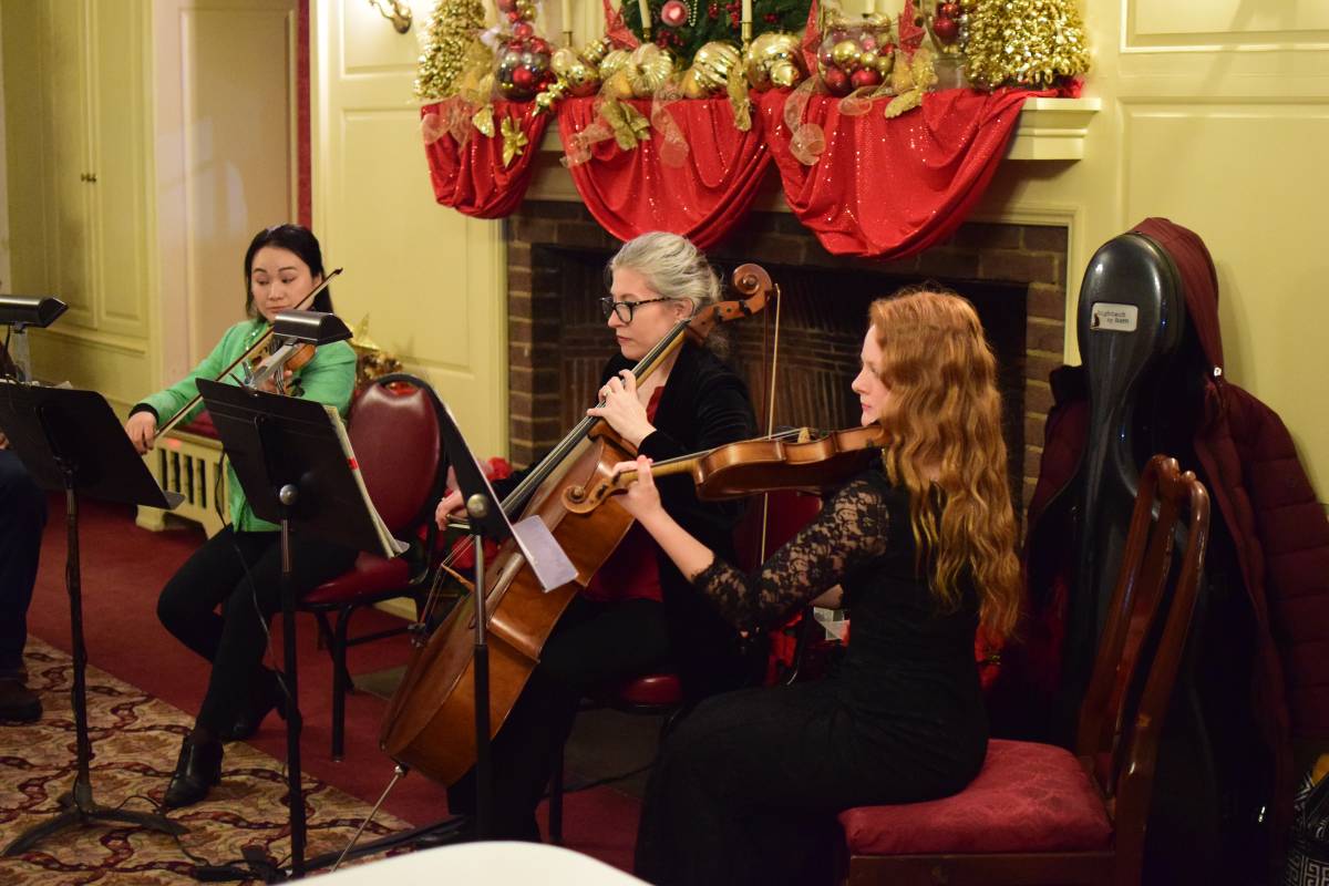 Heart of the holiday 2022 at Montague Inn