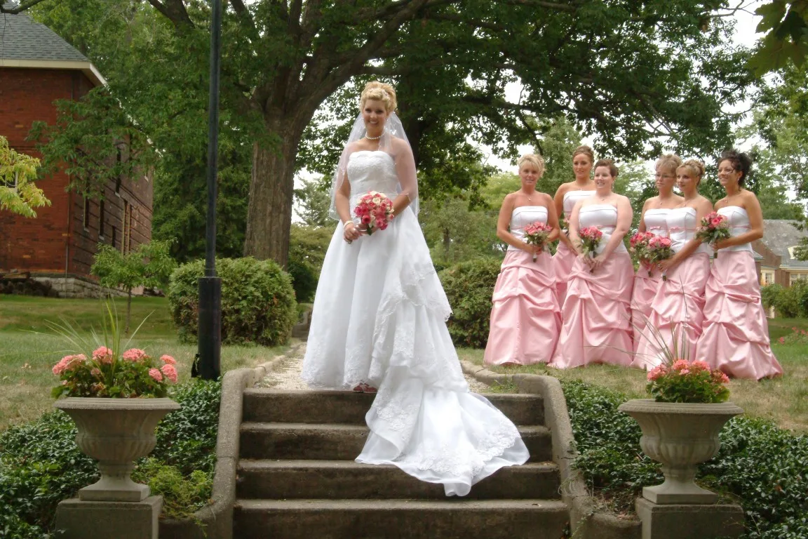 Grand Outdoor wedding venue at the Montague Inn