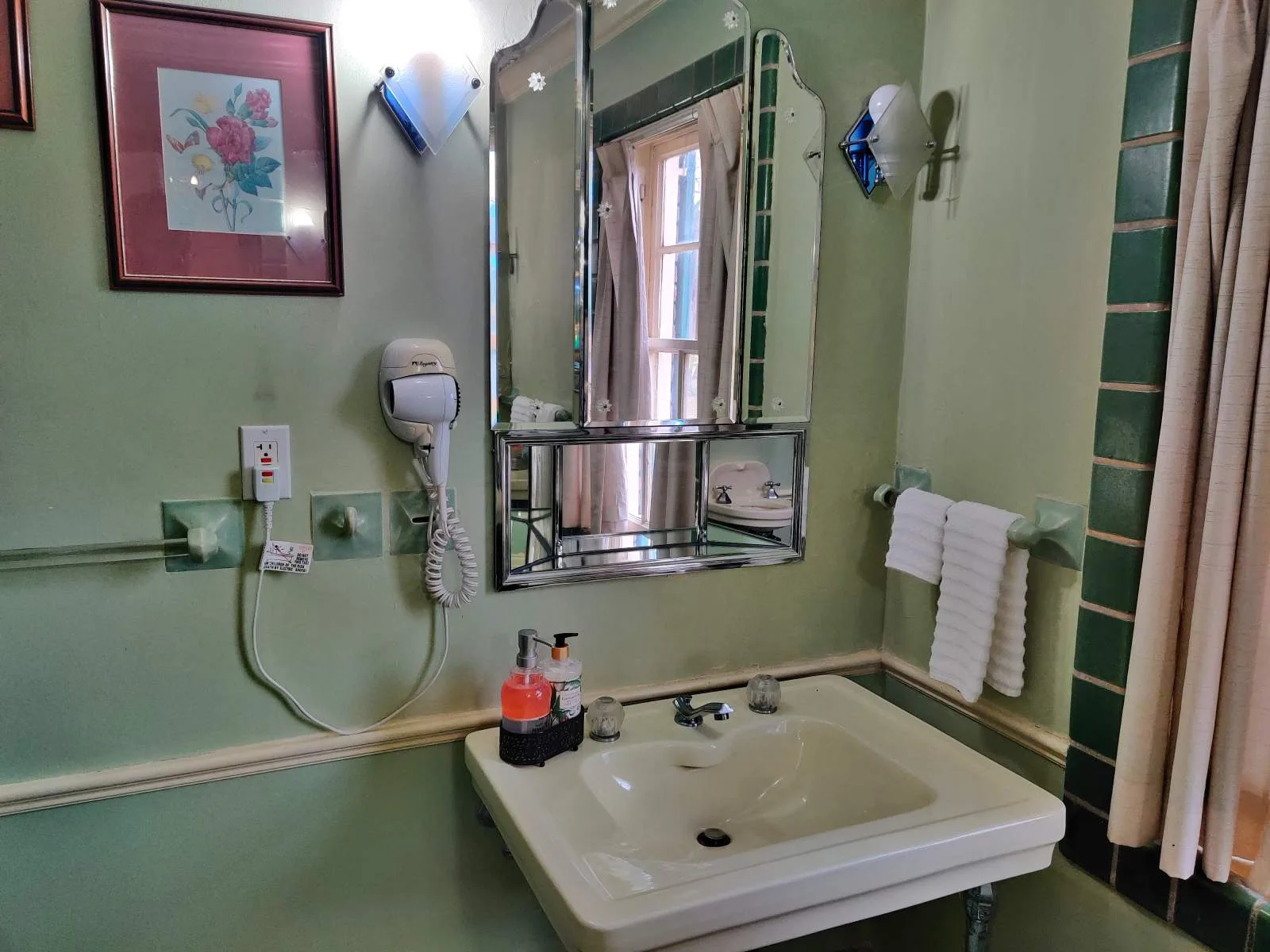Montague Suite at the Montague Inn Bed & Breakfast