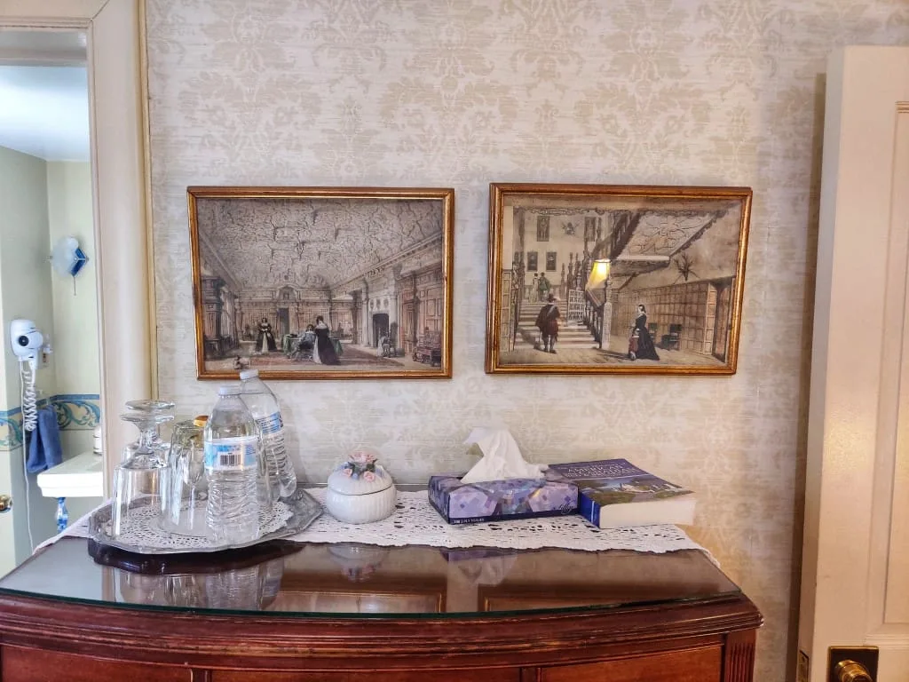 DetoqueVille at the Montague Inn Bed & Breakfast