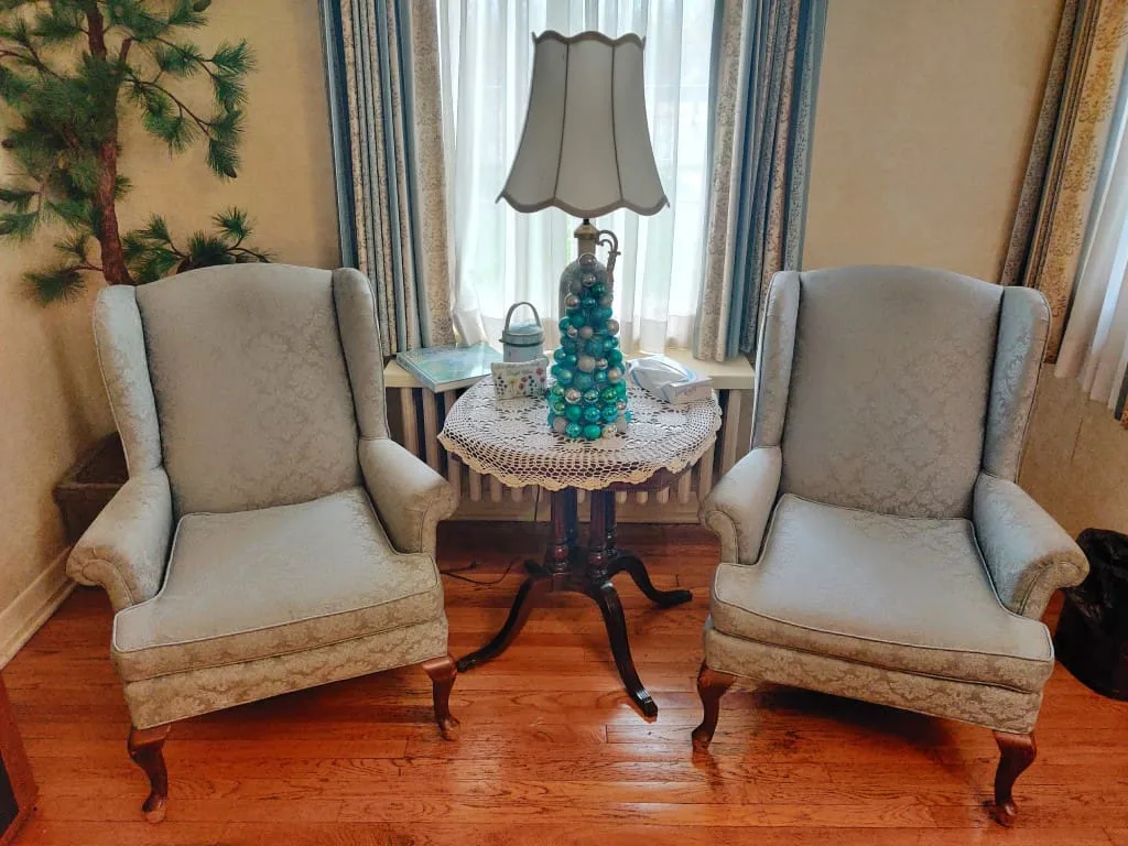 DetoqueVille at the Montague Inn Bed & Breakfast