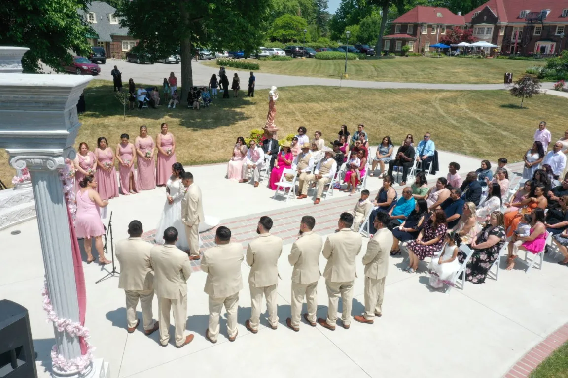 Guitar Arena wedding venue at the Montague Inn
