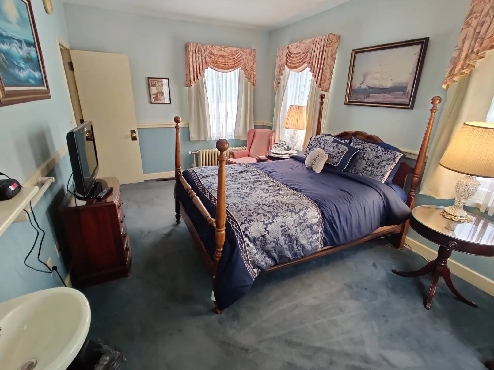 Acker Suite at the Montague Inn Bed & Breakfast