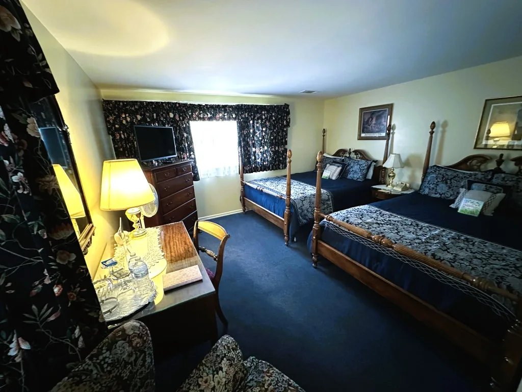 Couse at the Montague Inn Bed & Breakfast