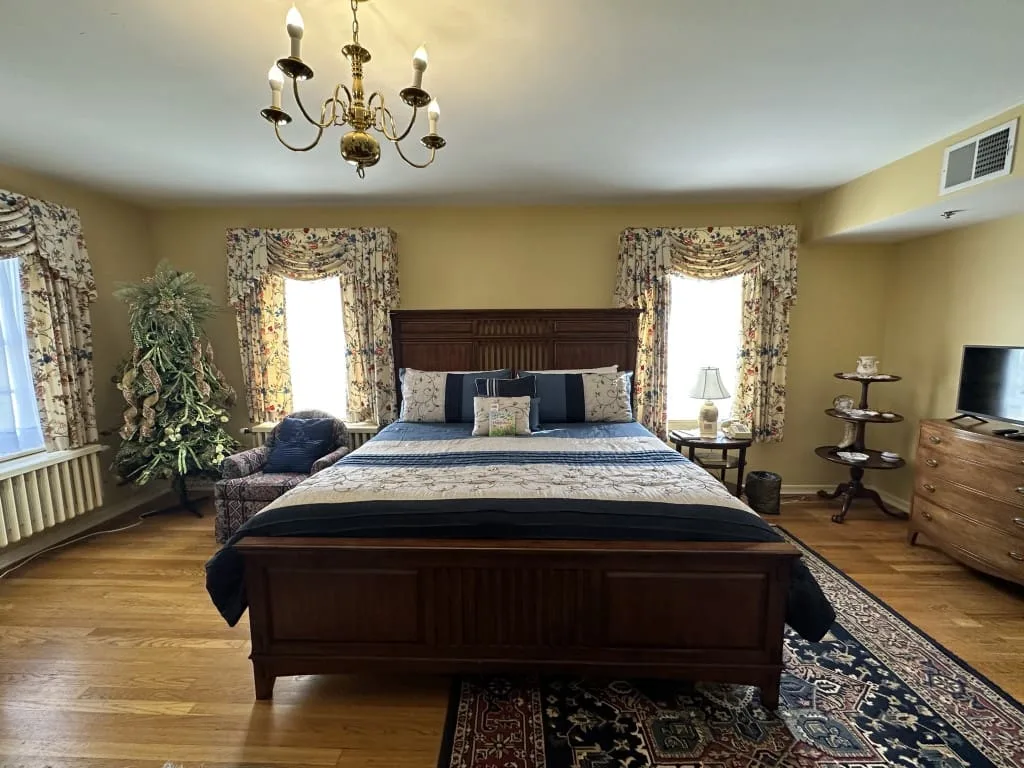 Cass Suite at the Montague Inn Bed & Breakfast