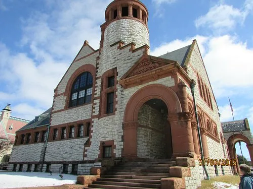 The Hoyt Library