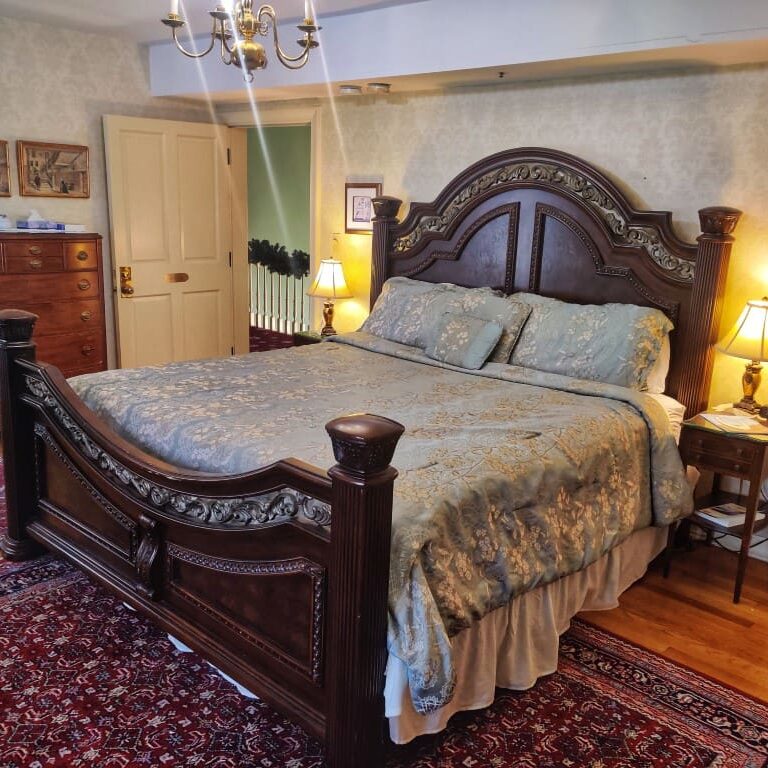 Luxury guest room at Montague Inn Bed and Breakfast in Saginaw MI